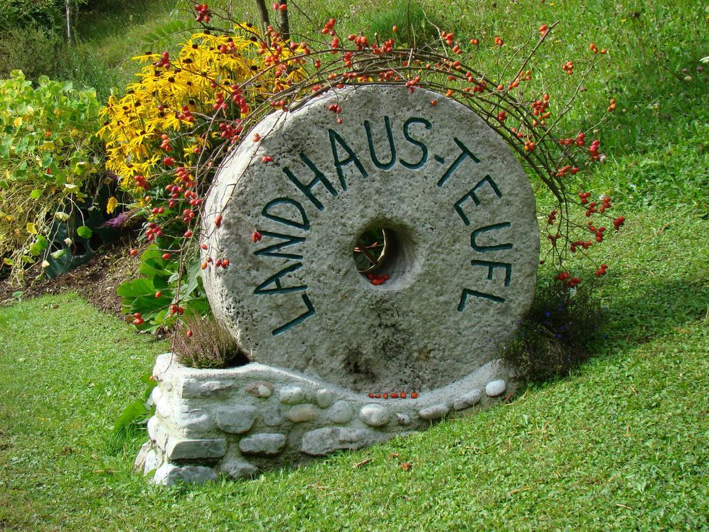 Landhaus Teufl Bed & Breakfast Faistenau Exterior foto